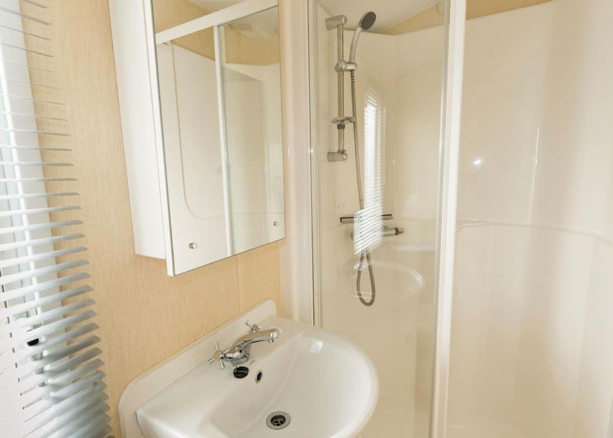 Fishguard Bay Resort Llanllawer Экстерьер фото
