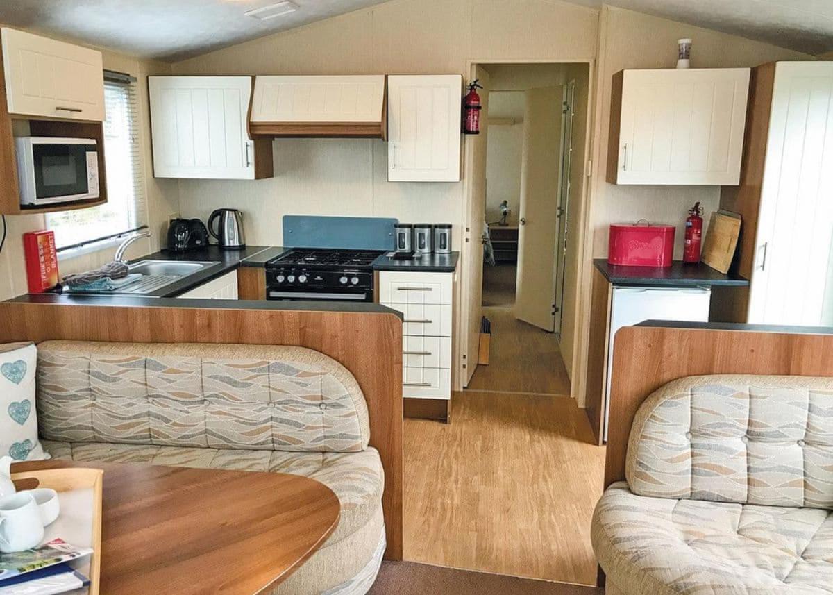 Fishguard Bay Resort Llanllawer Экстерьер фото