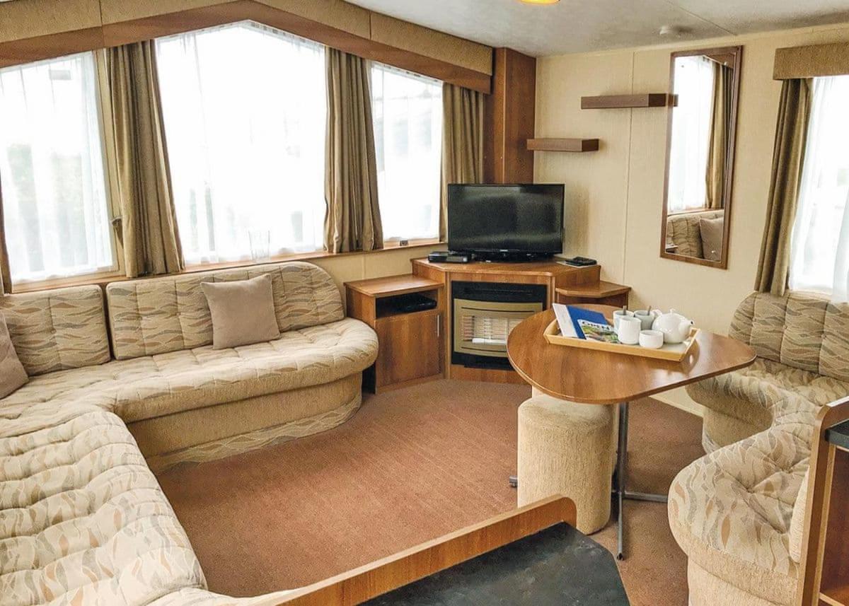 Fishguard Bay Resort Llanllawer Экстерьер фото