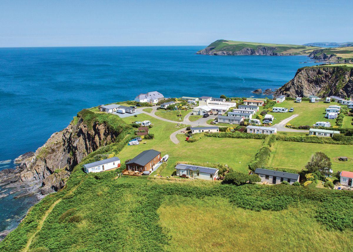 Fishguard Bay Resort Llanllawer Экстерьер фото